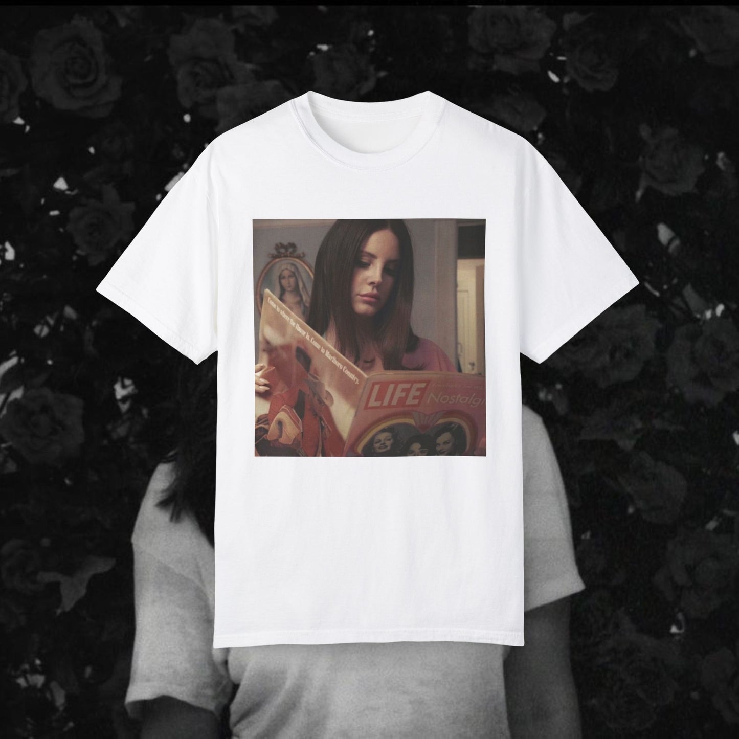 Lana Del Rey Magazine - Unisex T-Shirt