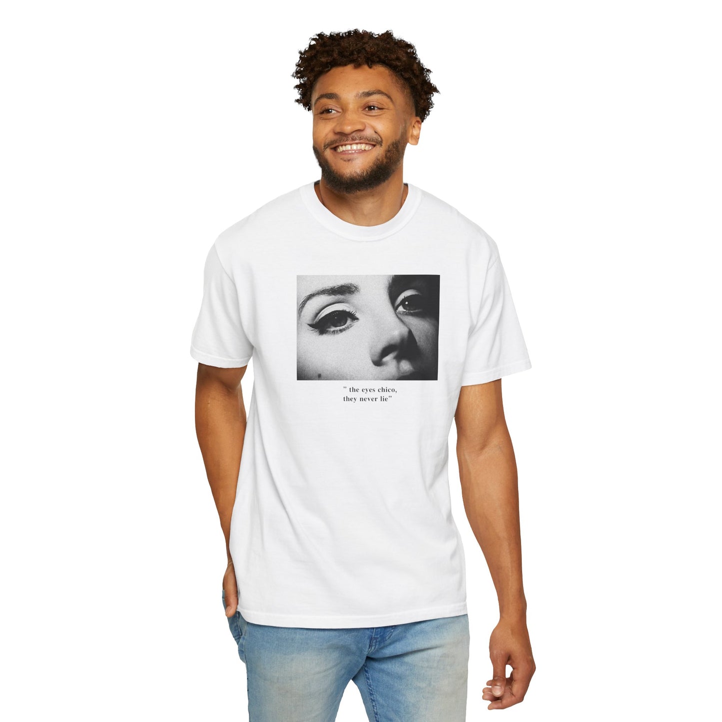 "the eyes chico'' - Lana Del Rey T-Shirt Unisex