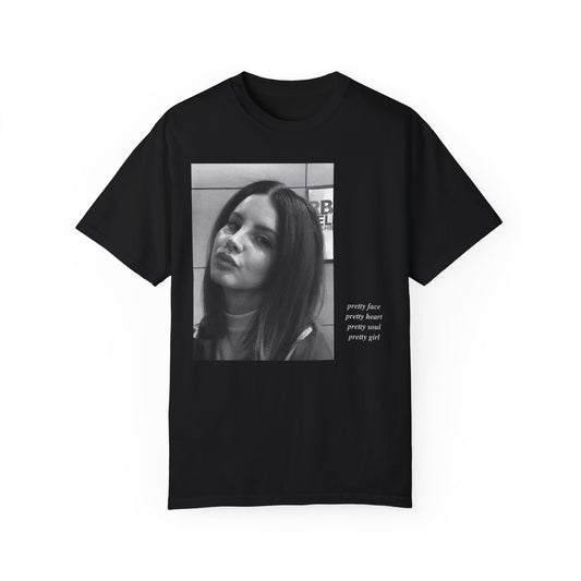 ''Pretty Face'' Unisex T-Shirt - Garment-Dyed