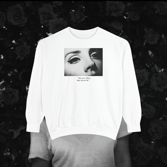 "the eyes chico'' - Lana Del Rey Sweatshirt Unisex